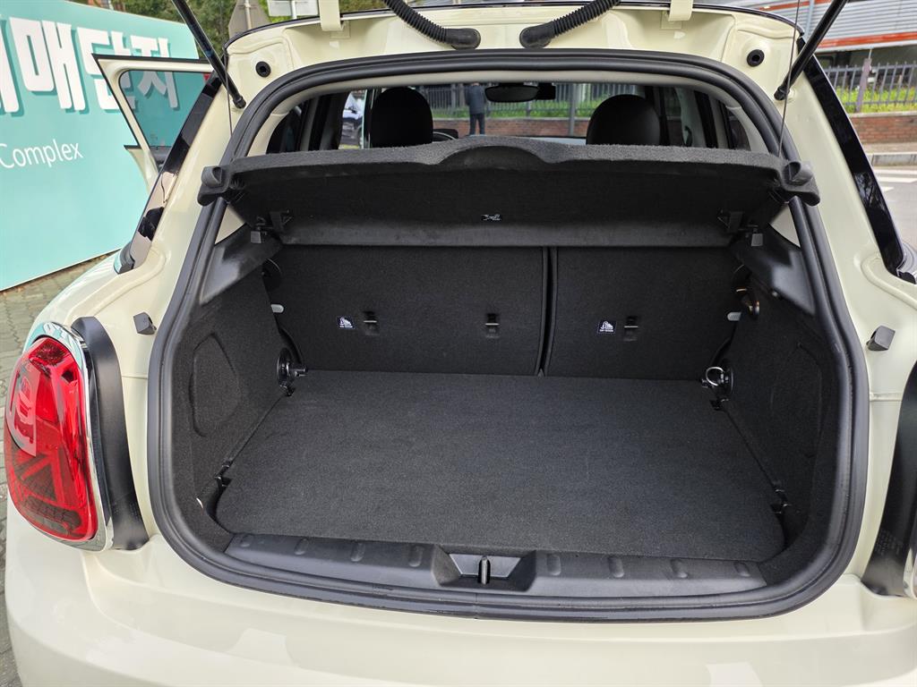 Mini Cooper 2023 the color of pearl - Importación desde Corea - HF Imports Iquique - Foto 18