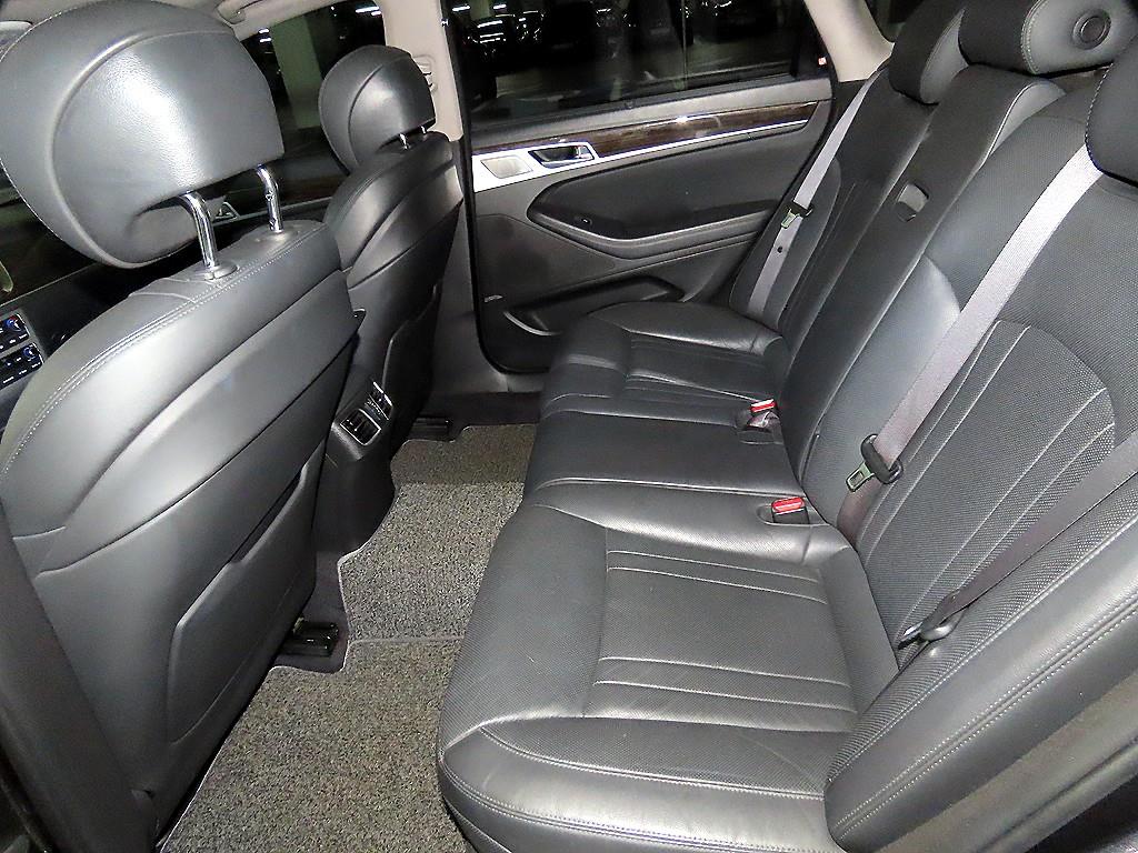 Genesis G80 - Vista 6