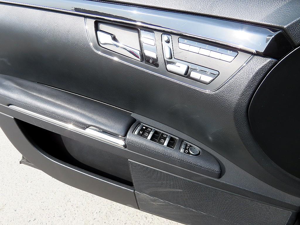 Mercedes Benz S Class - Vista 12