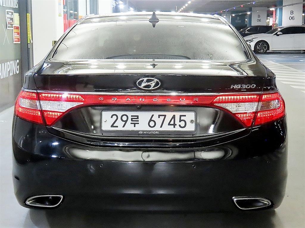 HYUNDAI Grandeur - Vista 5