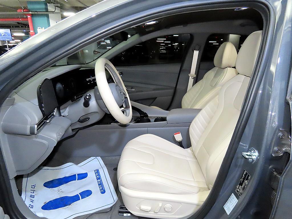 HYUNDAI Avante - Vista 6