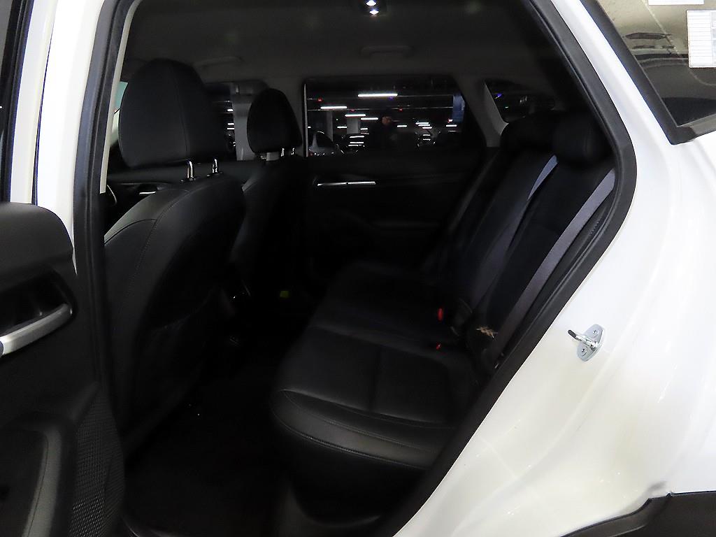 KIA Seltos - Vista 7