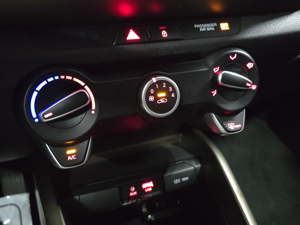 KIA Stonic - Vista 11