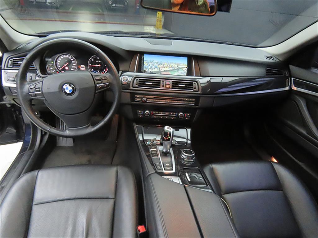 BMW 5 Series - Vista 7