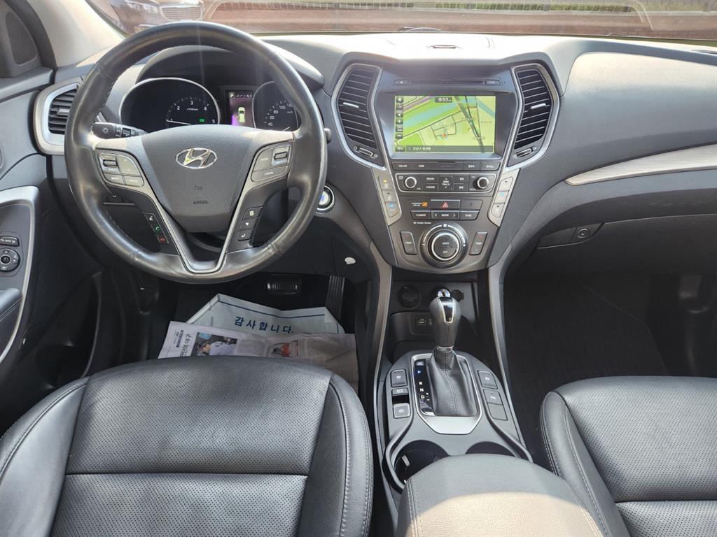 HYUNDAI Maxcruz - Vista 9