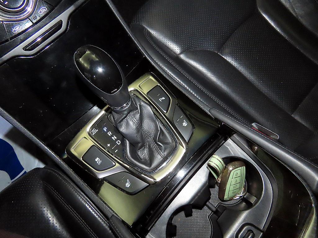 HYUNDAI Grandeur - Vista 12