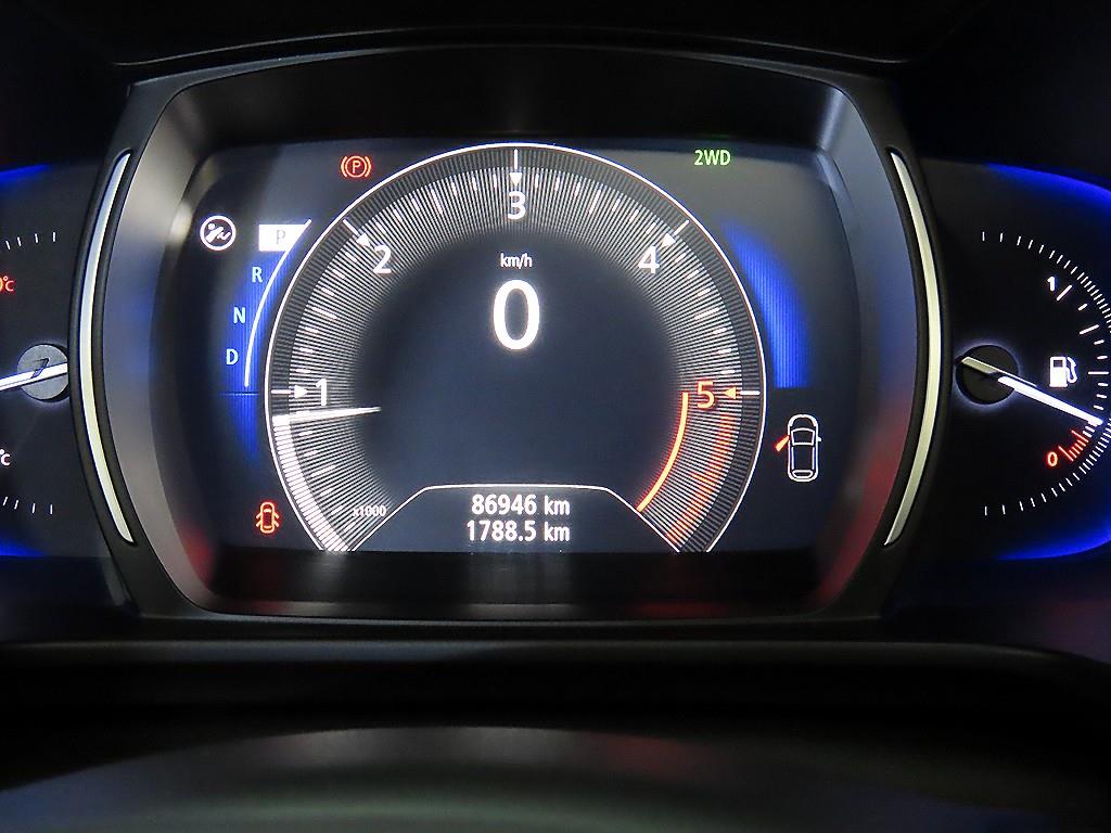 SAMSUNG QM6 - Vista 9