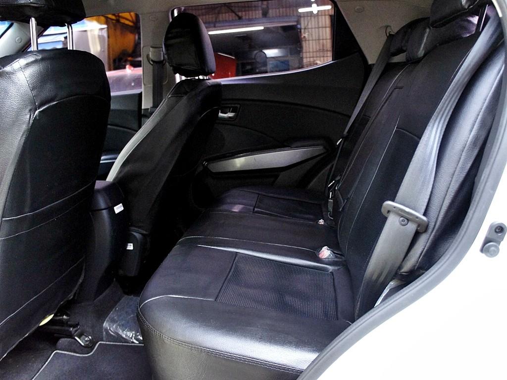 Ssangyong Tivoli - Vista 11