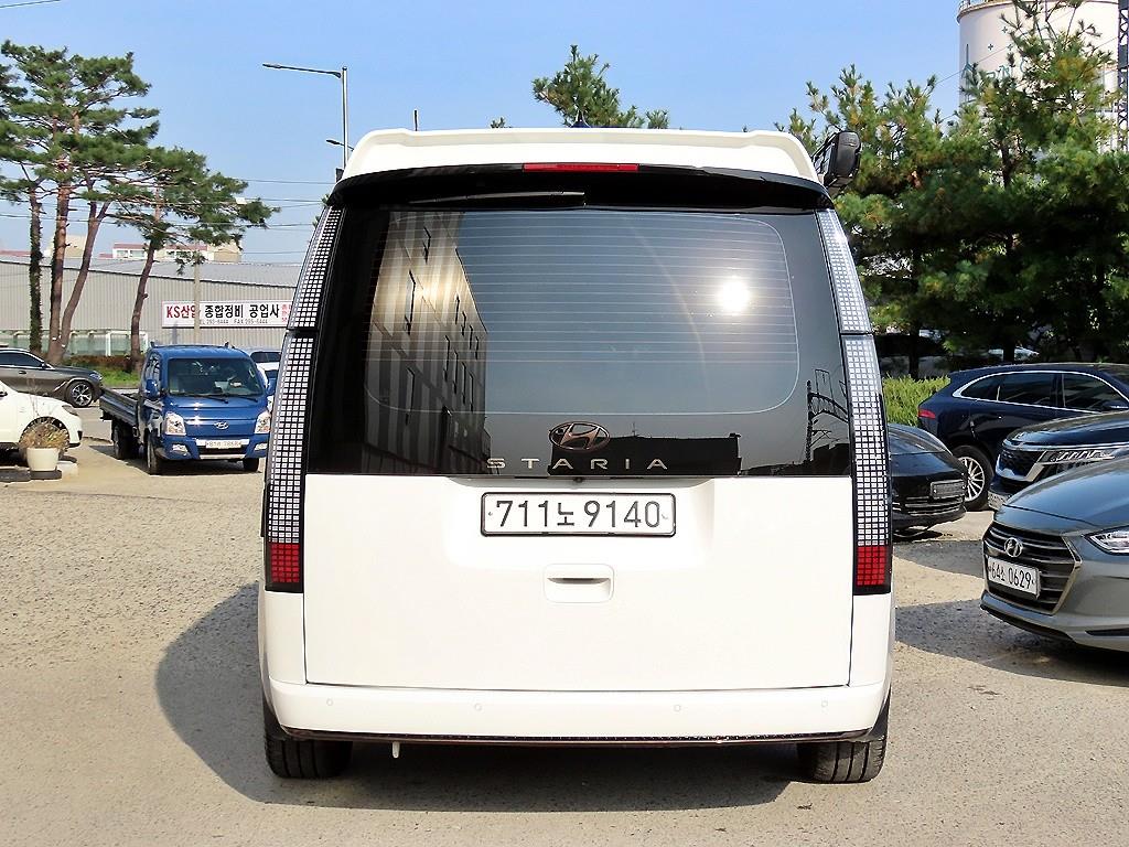 HYUNDAI Staria - Vista 4