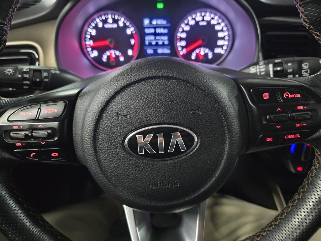 KIA Stonic - Vista 9