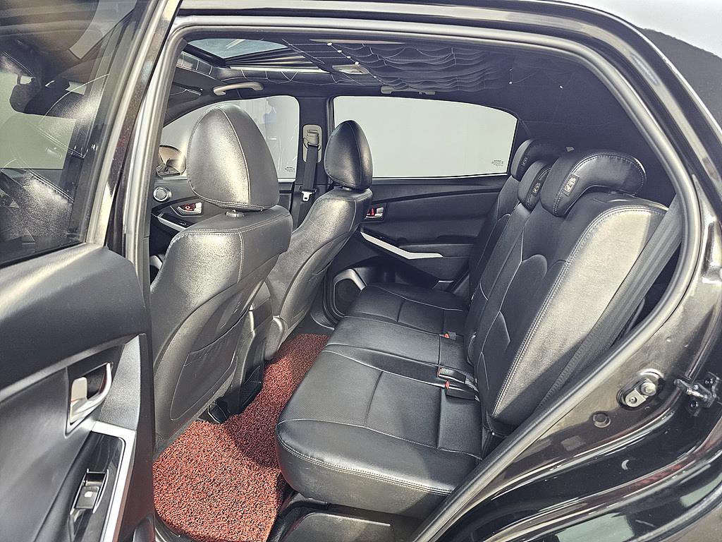 Ssangyong Korando - Vista 9