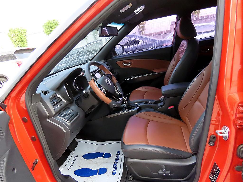 Ssangyong Tivoli - Vista 5