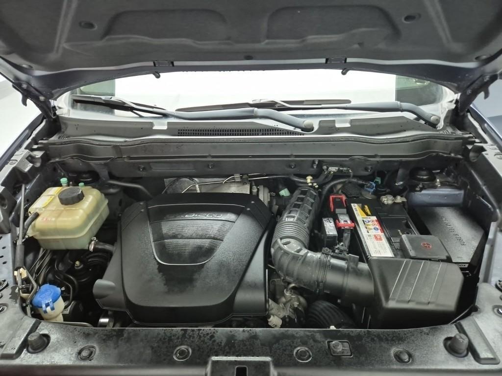 Ssangyong Korando - Vista 5