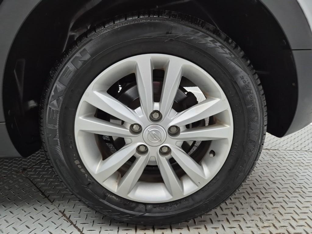 Ssangyong Tivoli 2016 Plateado - Importación desde Corea - HF Imports Iquique - Foto 17