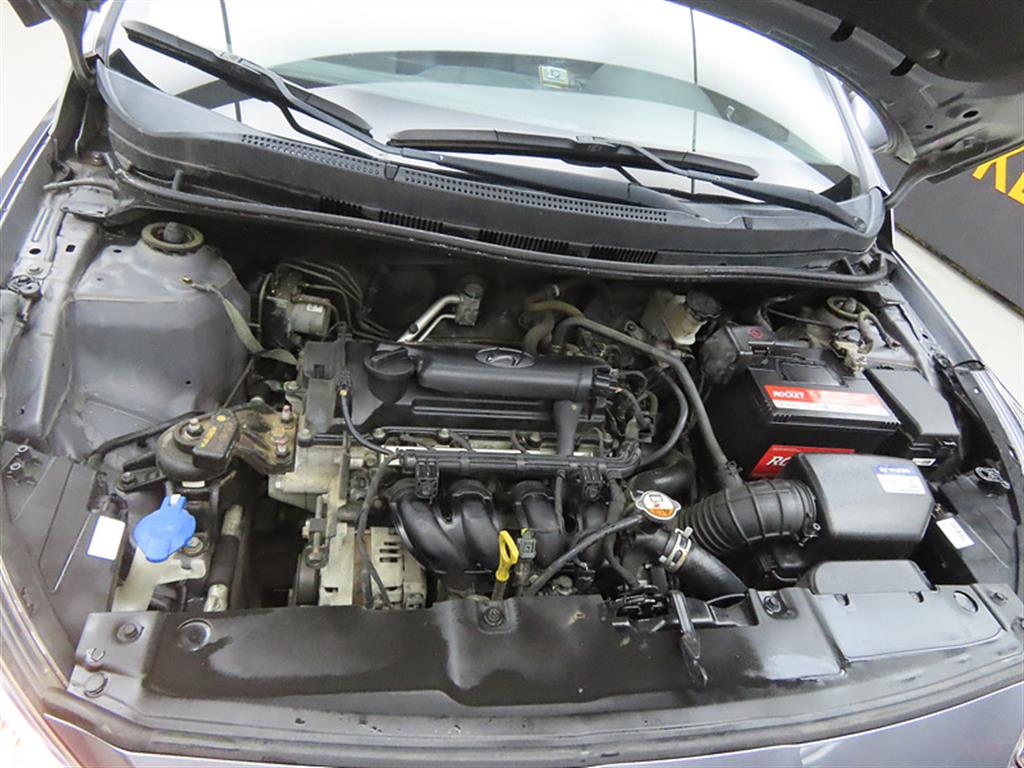 HYUNDAI Accent 2016 Gris - Importación desde Corea - HF Imports Iquique - Foto 19