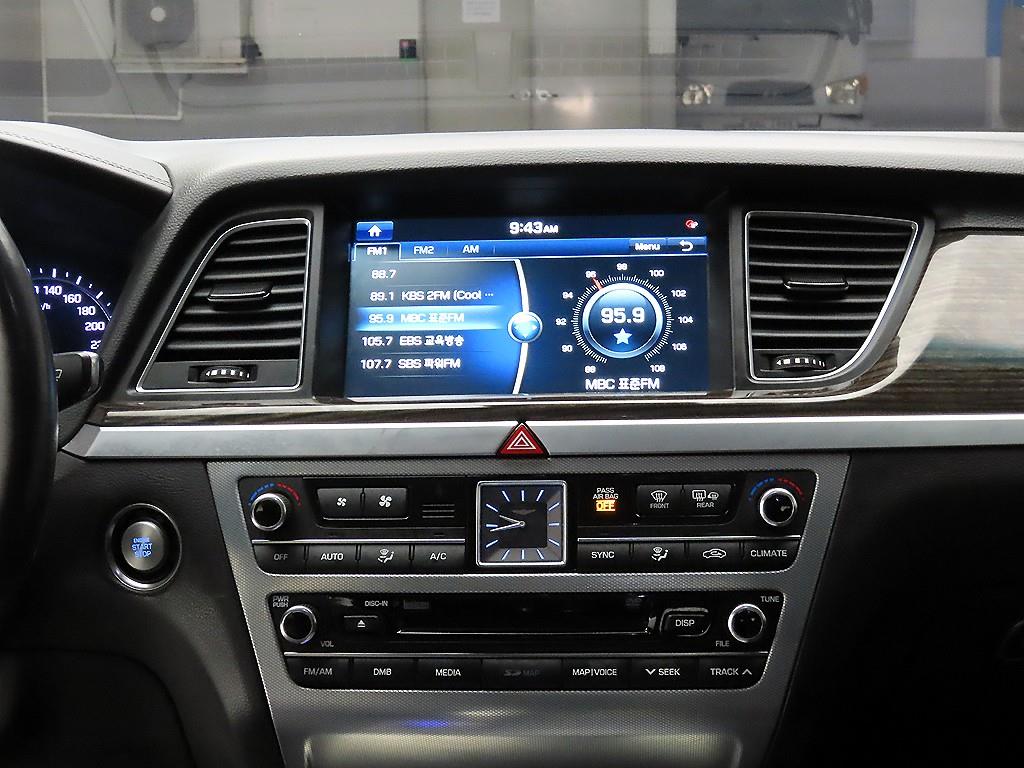 Genesis G80 - Vista 9