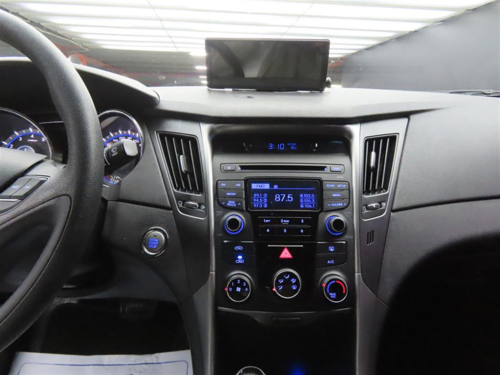 HYUNDAI Sonata - Vista 12