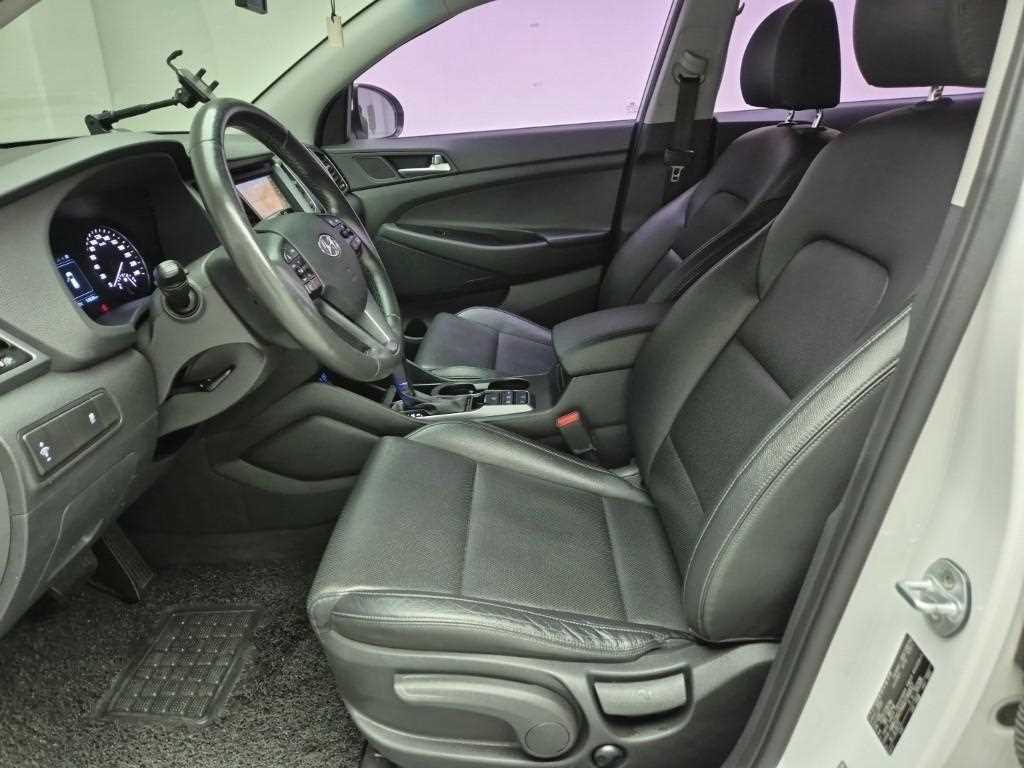 HYUNDAI Tucson - Vista 11