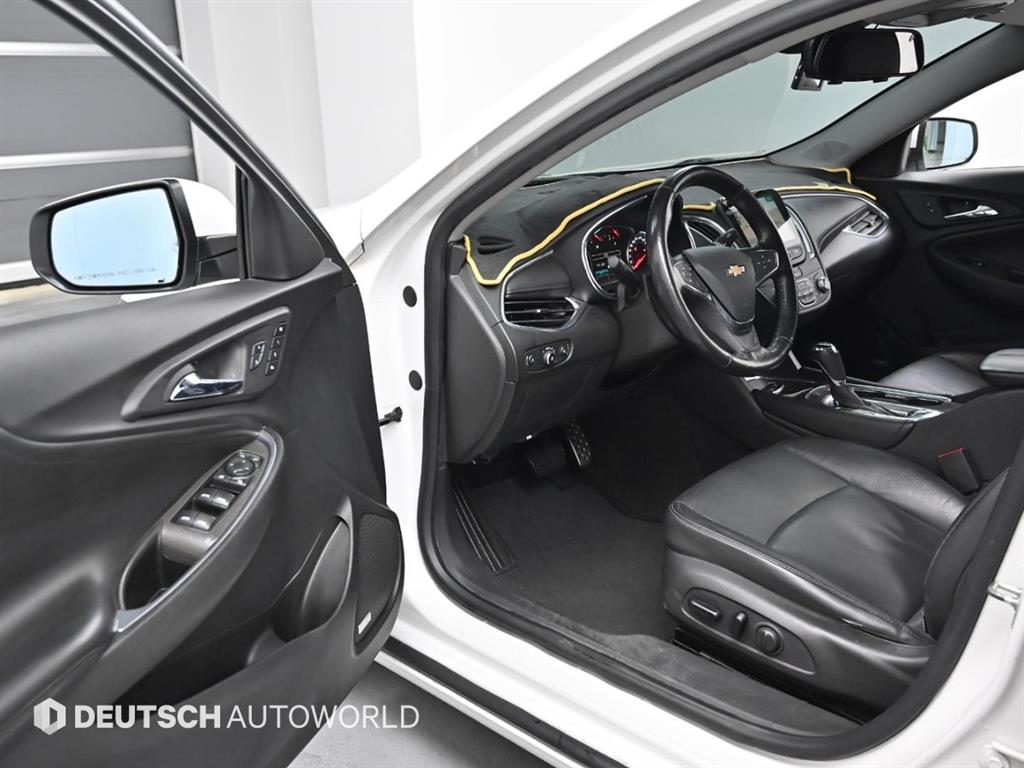 Chevrolet Malibu - Vista 11