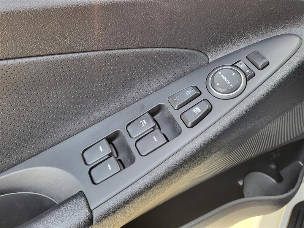 HYUNDAI Sonata 2012 Blanco - Importación desde Corea - HF Imports Iquique - Foto 14