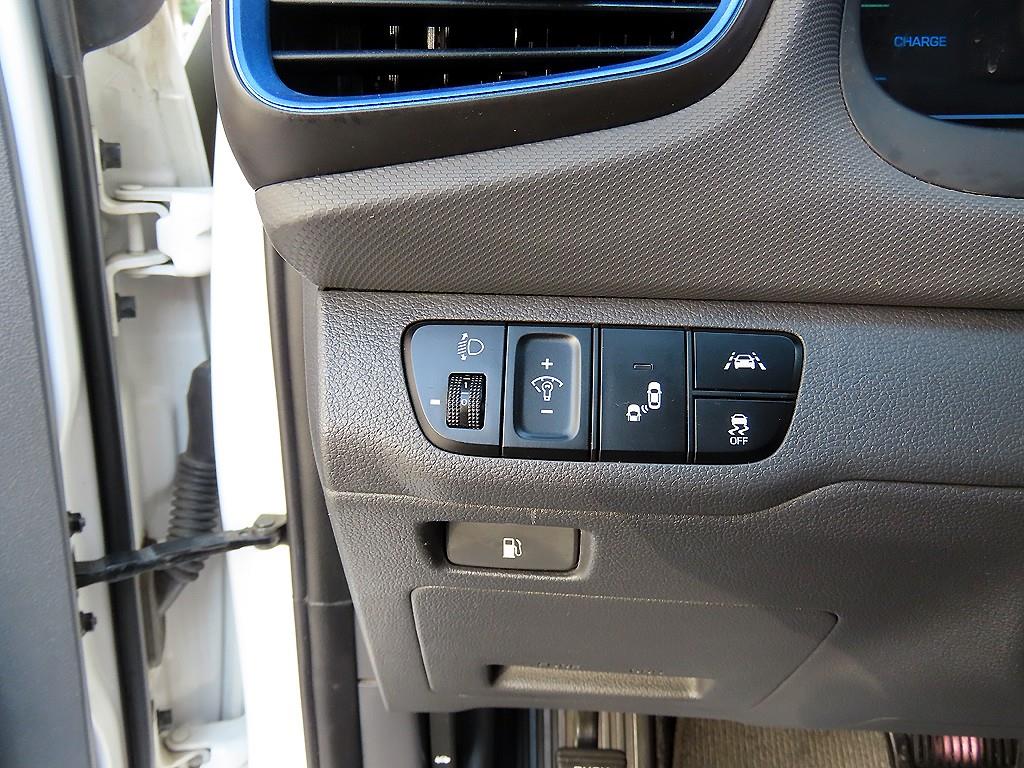 HYUNDAI Ioniq - Vista 12