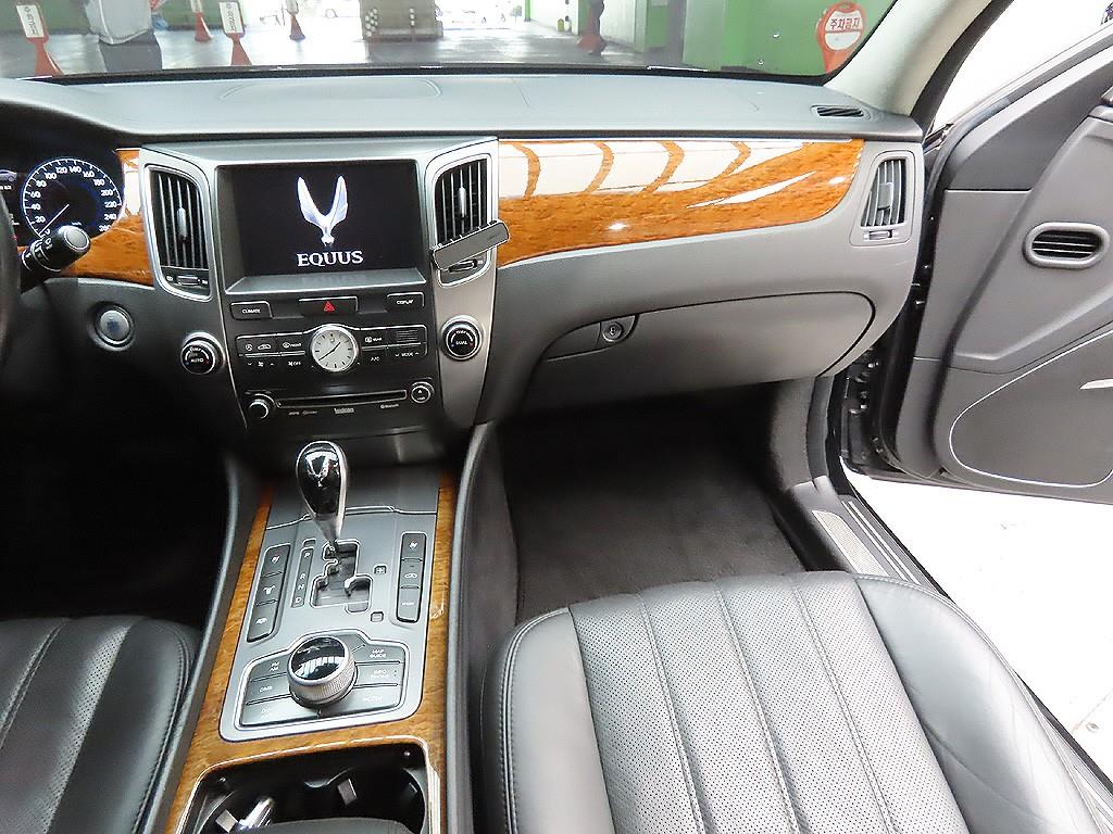 HYUNDAI Equus 2012 Negro - Importación desde Corea - HF Imports Iquique - Foto 9