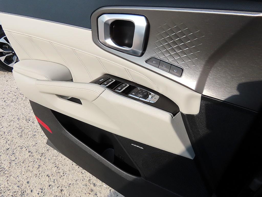 KIA Sorento - Vista 12