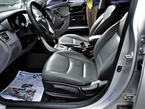 HYUNDAI Avante - Vista 10