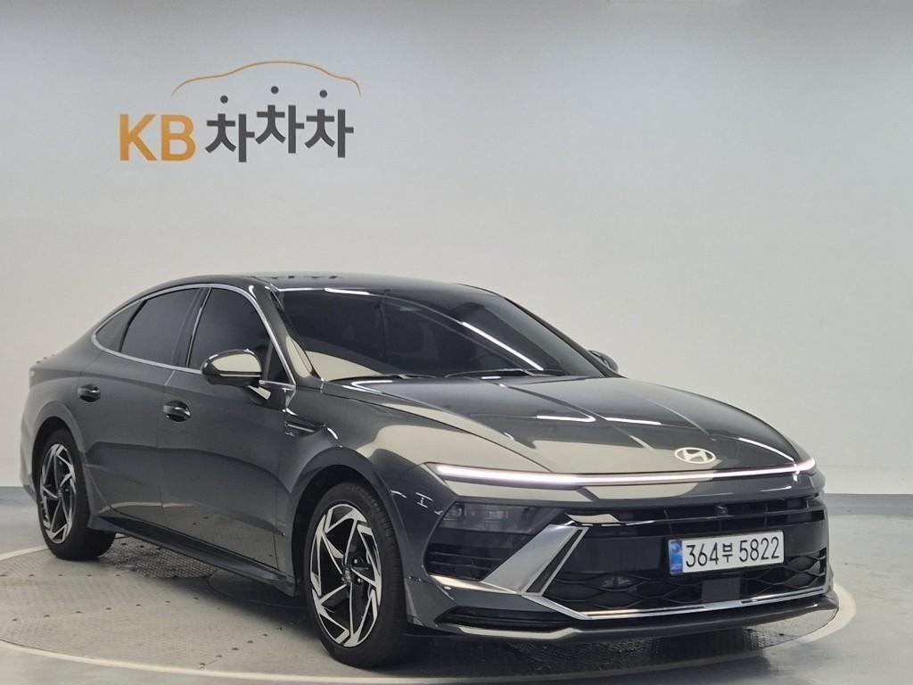 HYUNDAI Sonata - Vista 4