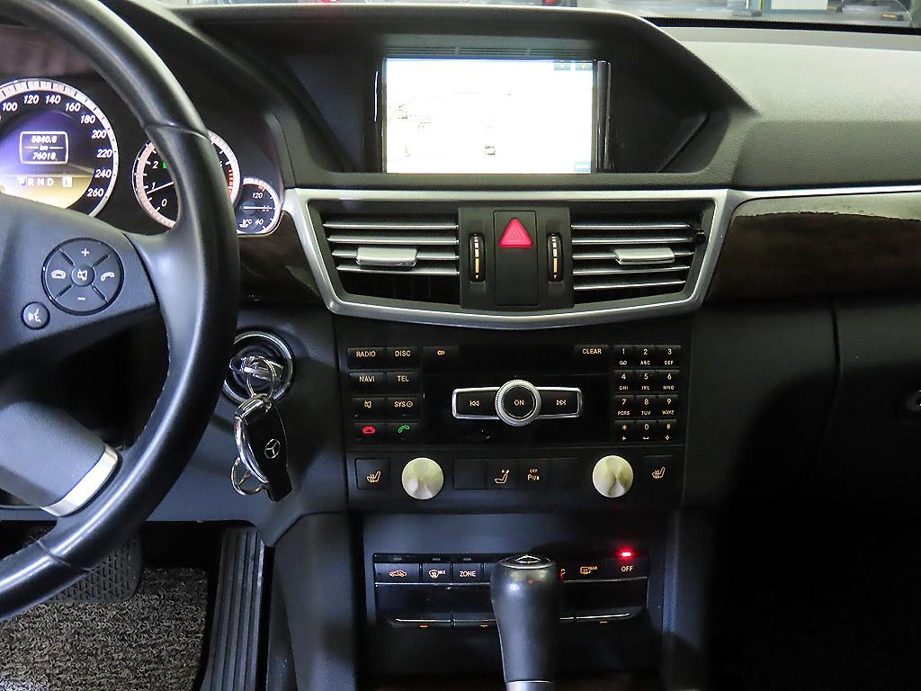 Mercedes Benz E class - Vista 11