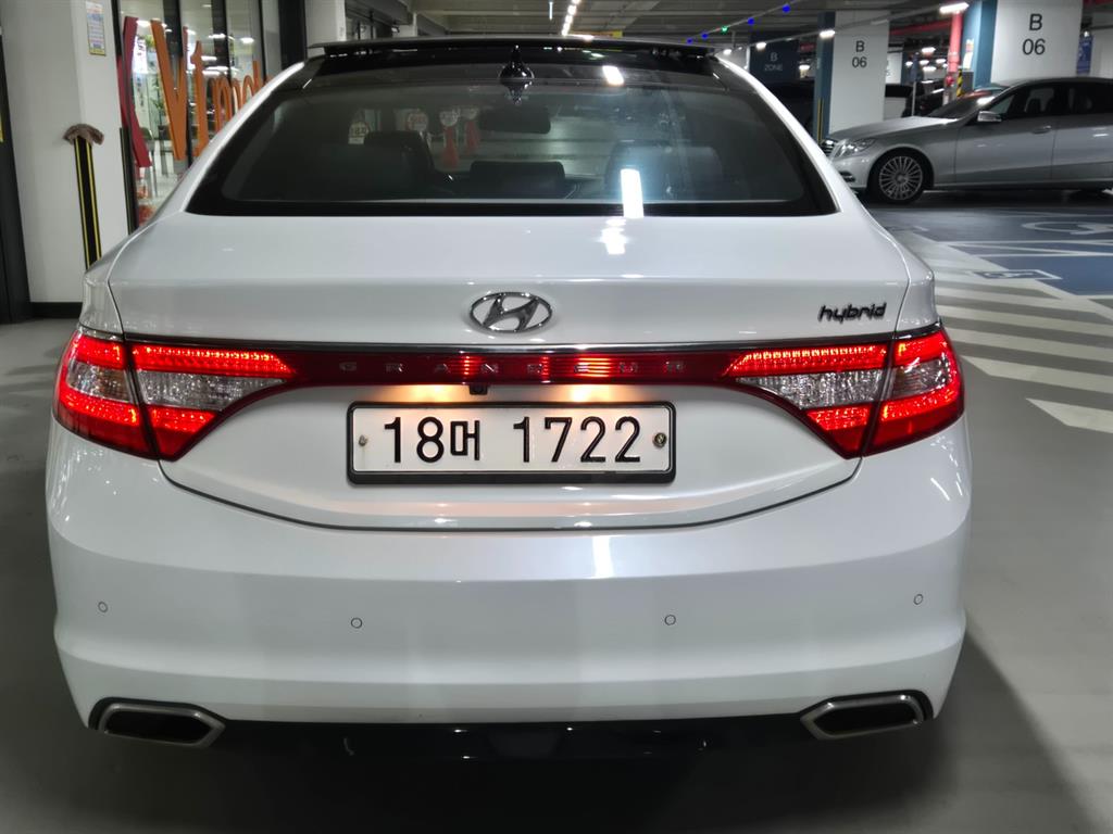 HYUNDAI Grandeur - Vista 4