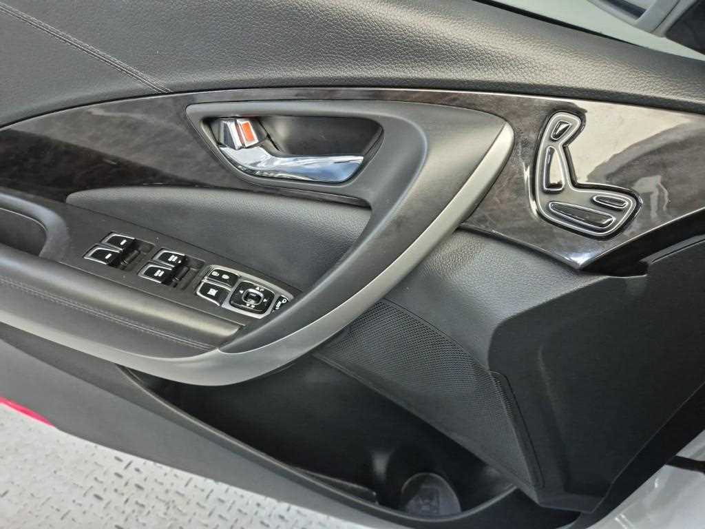 HYUNDAI Grandeur 2016 Blanco - Importación desde Corea - HF Imports Iquique - Foto 17