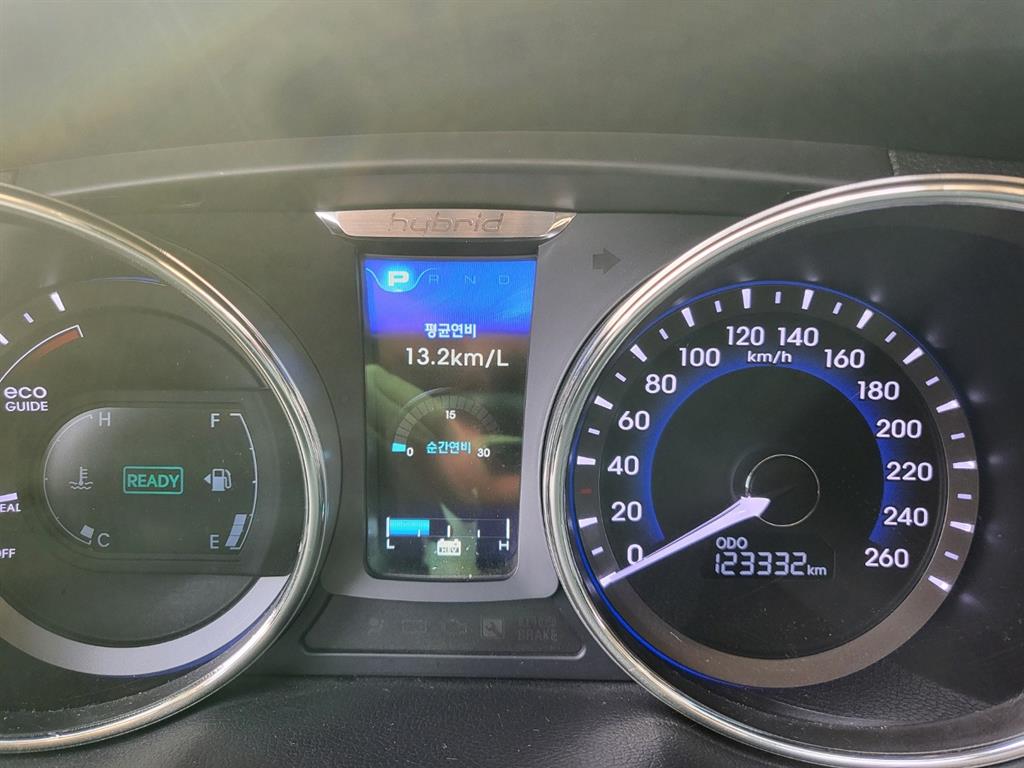 HYUNDAI Sonata - Vista 5