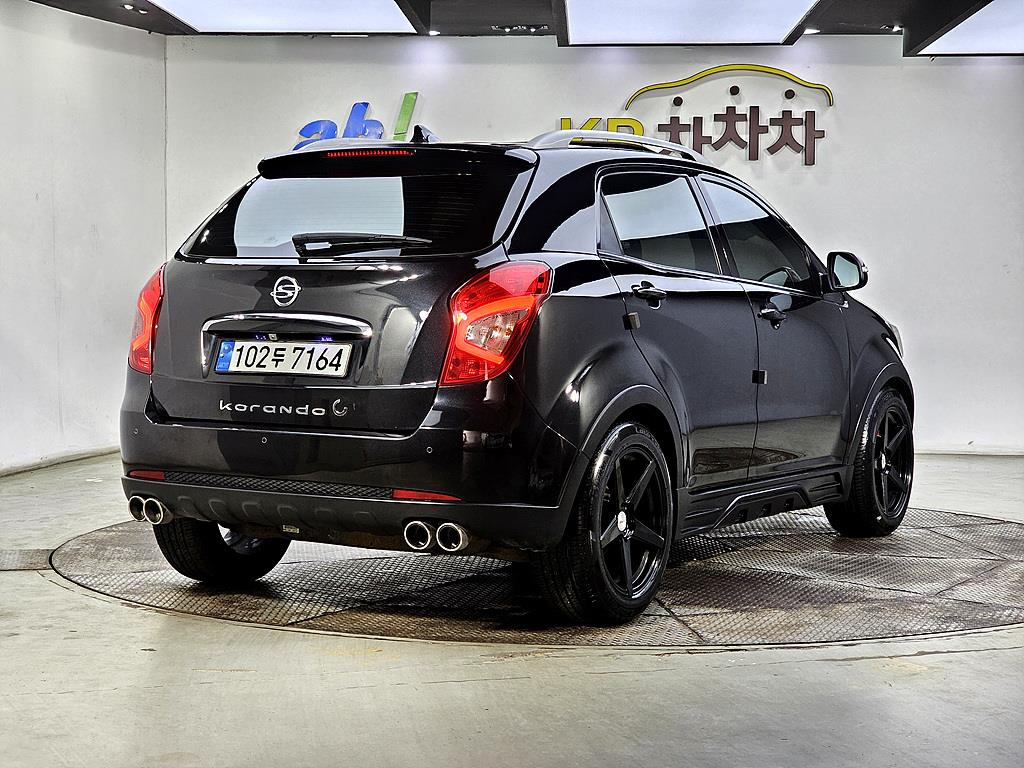 Ssangyong Korando - Vista 4