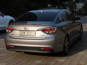 HYUNDAI Sonata - Vista 6