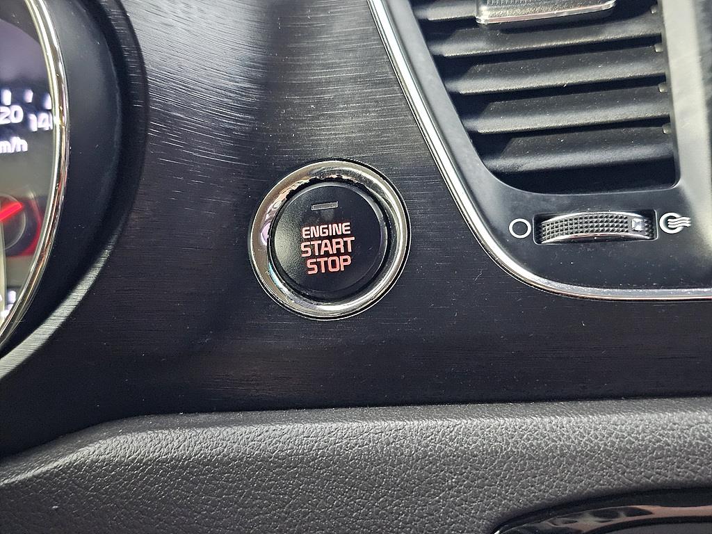 KIA Carnival 2016 Gris - Importación desde Corea - HF Imports Iquique - Foto 15