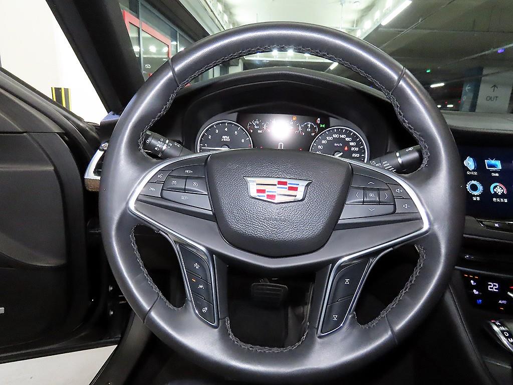 Cadillac CT6 - Vista 8