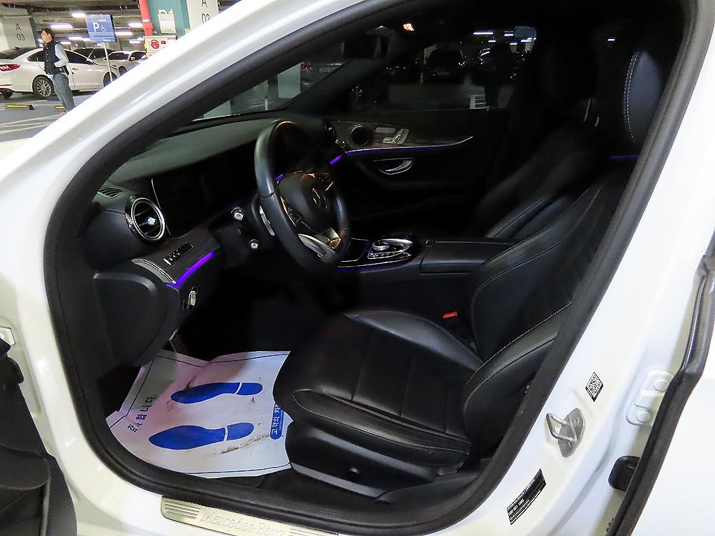 Mercedes Benz E class - Vista 6