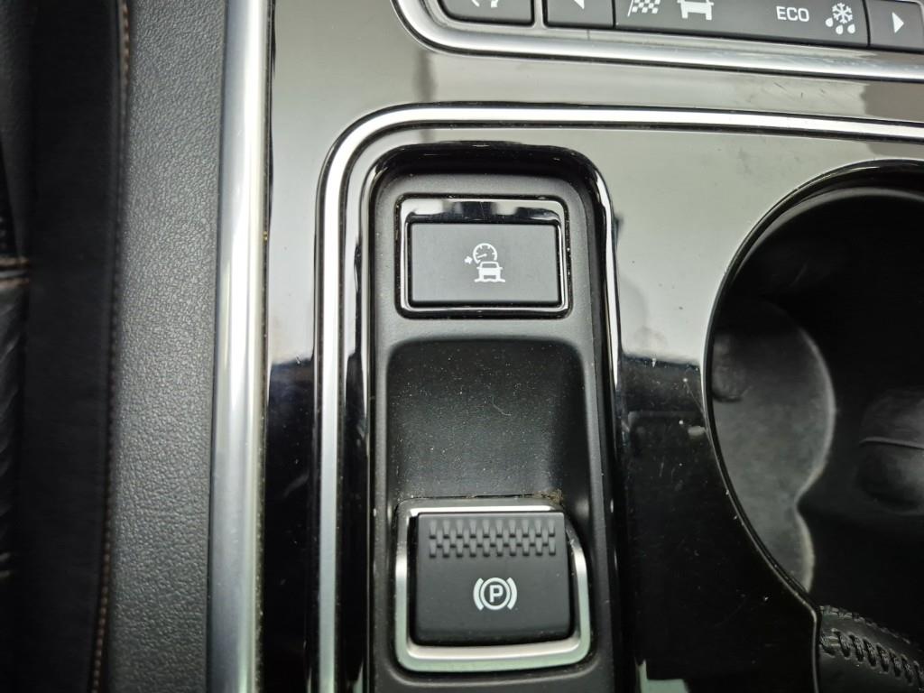 Jaguar XE 2016 Blanco - Importación desde Corea - HF Imports Iquique - Foto 17