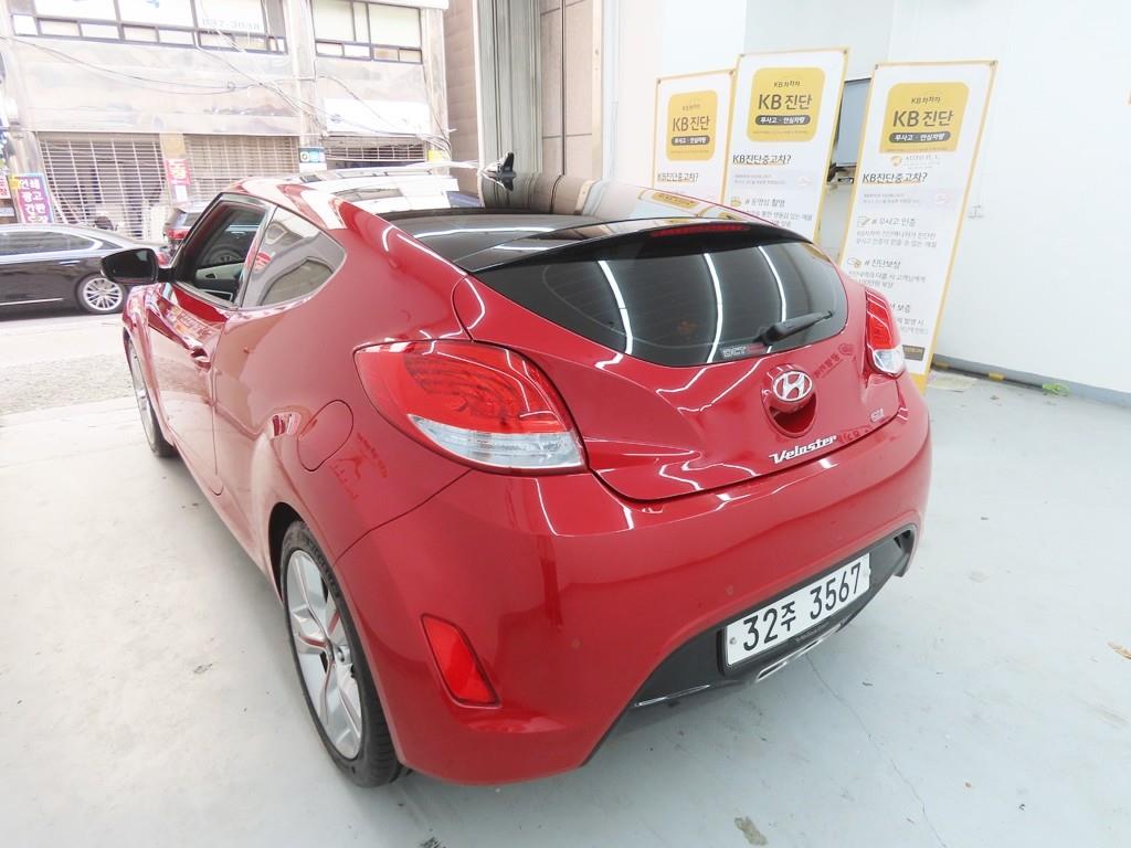 HYUNDAI Veloster - Vista 4
