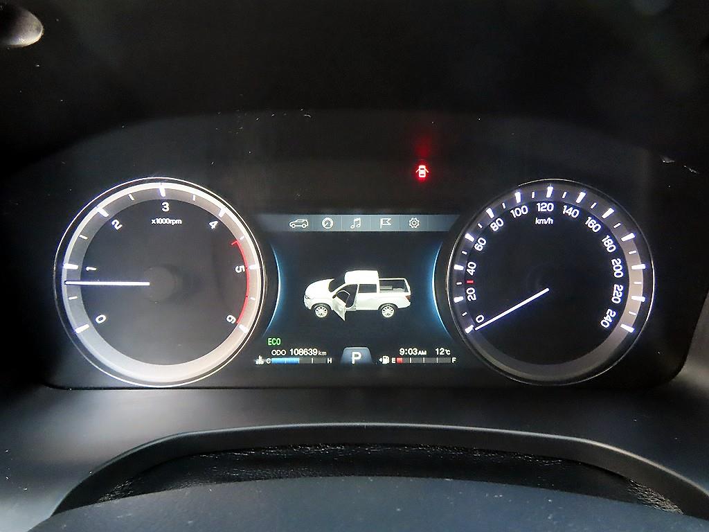 Ssangyong Rexton - Vista 9