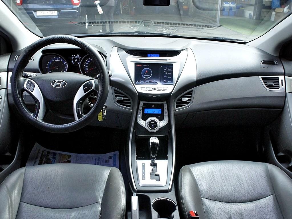 HYUNDAI Avante 2012 Plateado - Importación desde Corea - HF Imports Iquique - Foto 7