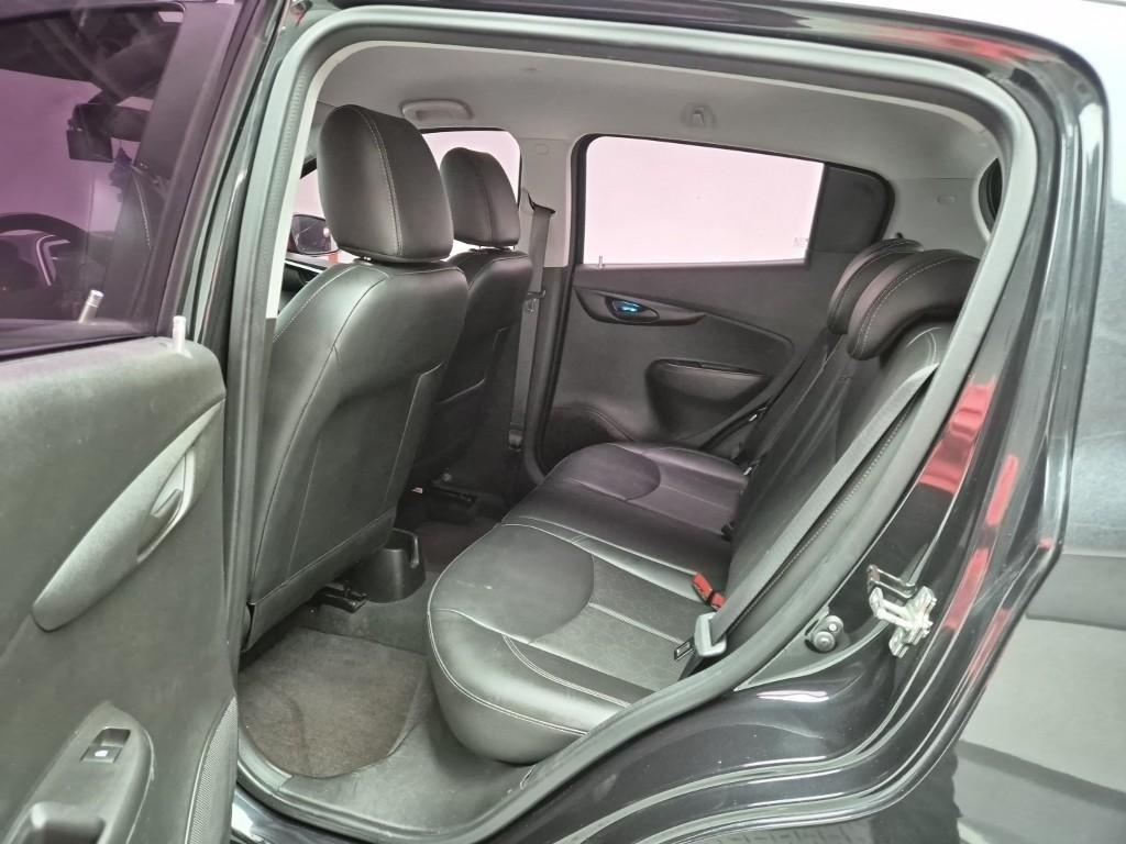 Chevrolet Spark - Vista 12