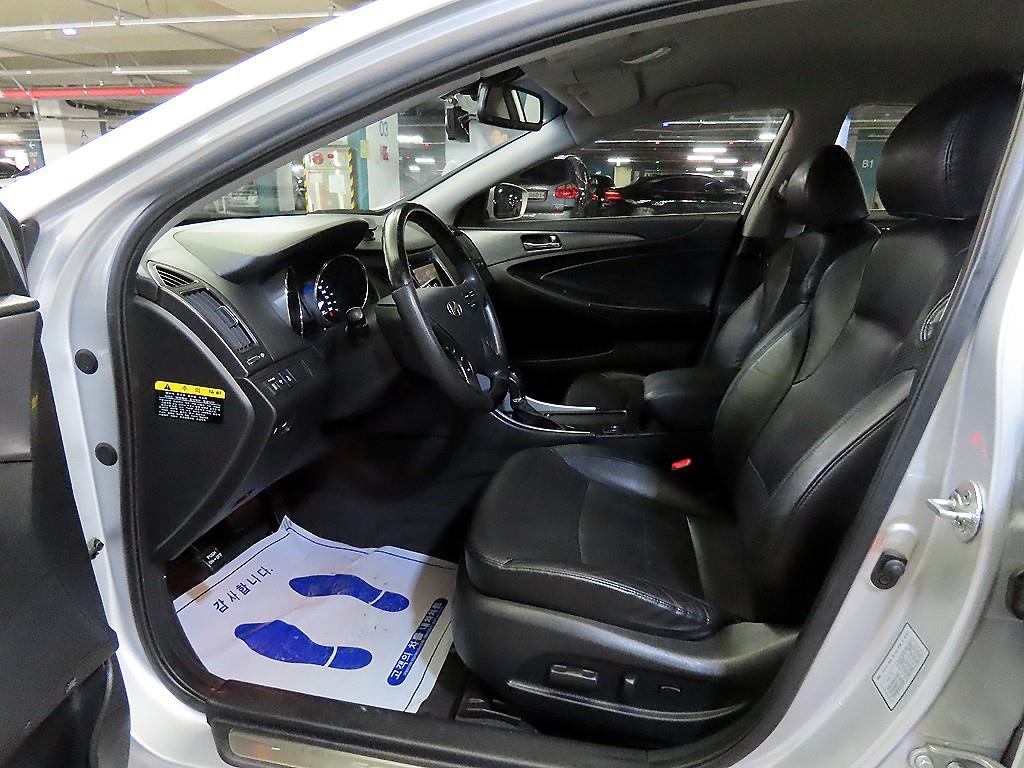 HYUNDAI Sonata - Vista 6