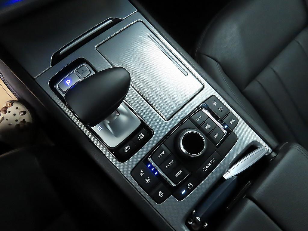 Genesis G80 - Vista 10