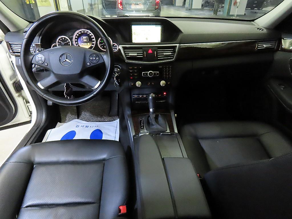 Mercedes Benz E class - Vista 10