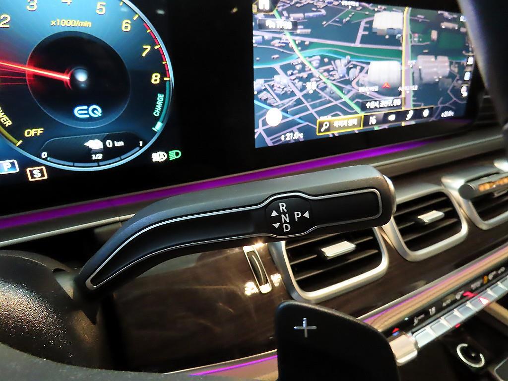 Mercedes Benz GLE Class - Vista 12