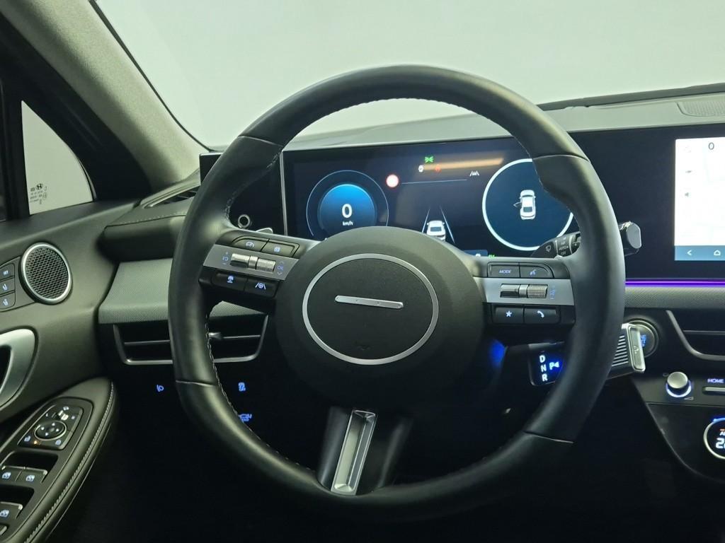 HYUNDAI Sonata - Vista 9