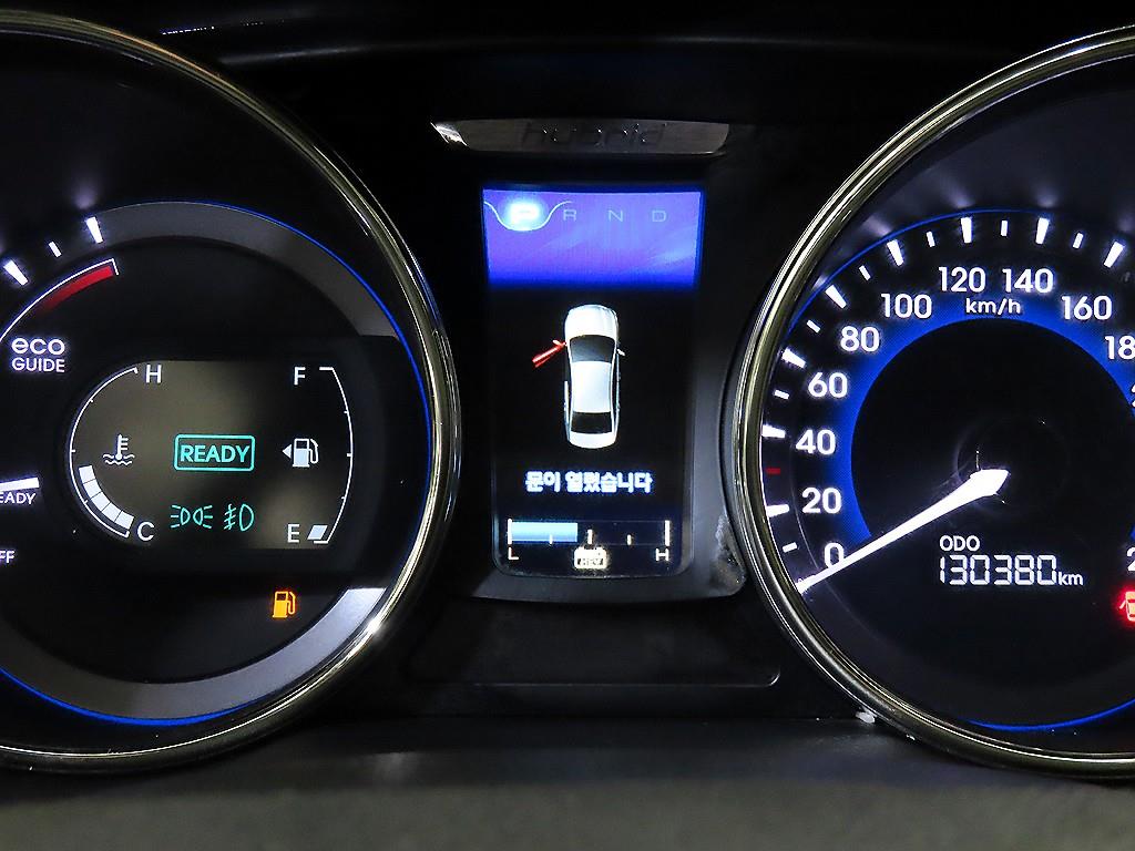 HYUNDAI Sonata - Vista 9