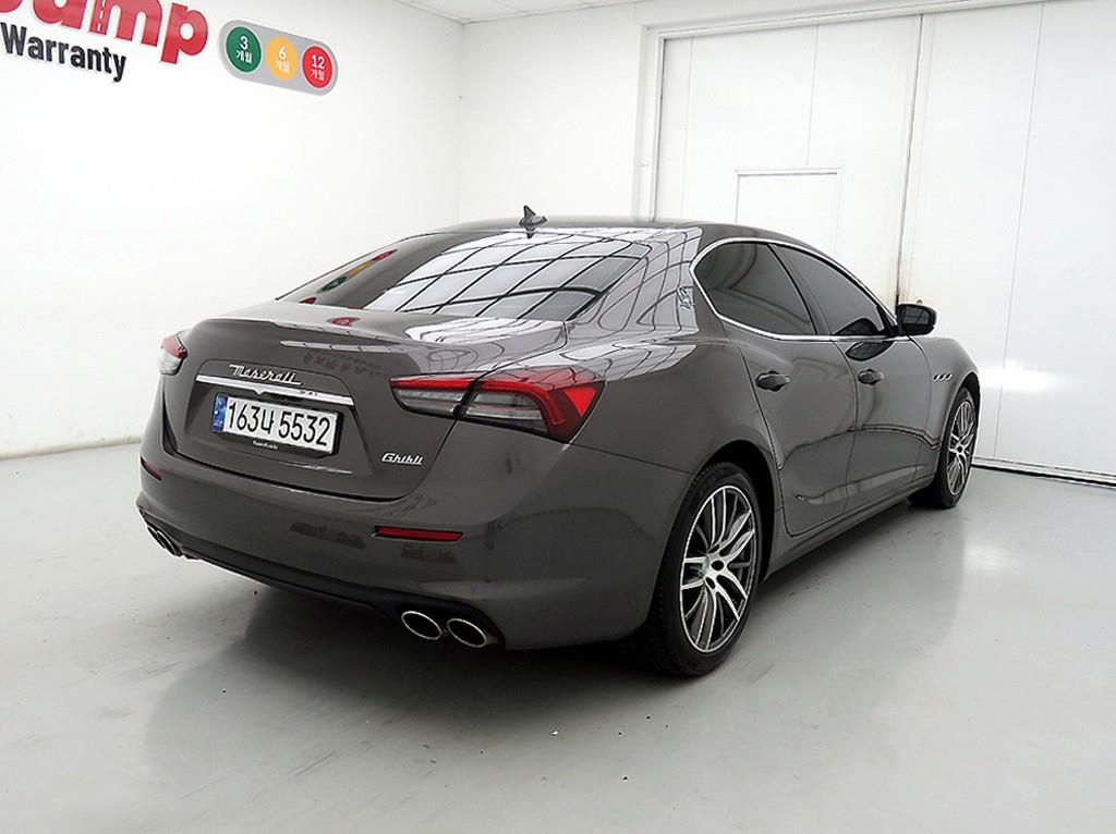 Maserati Ghibli - Vista 4